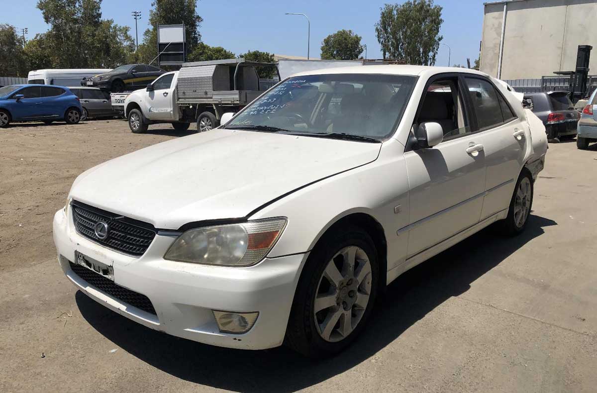 Top 5 Benefits of Choosing Local Car Wreckers in Whangarei