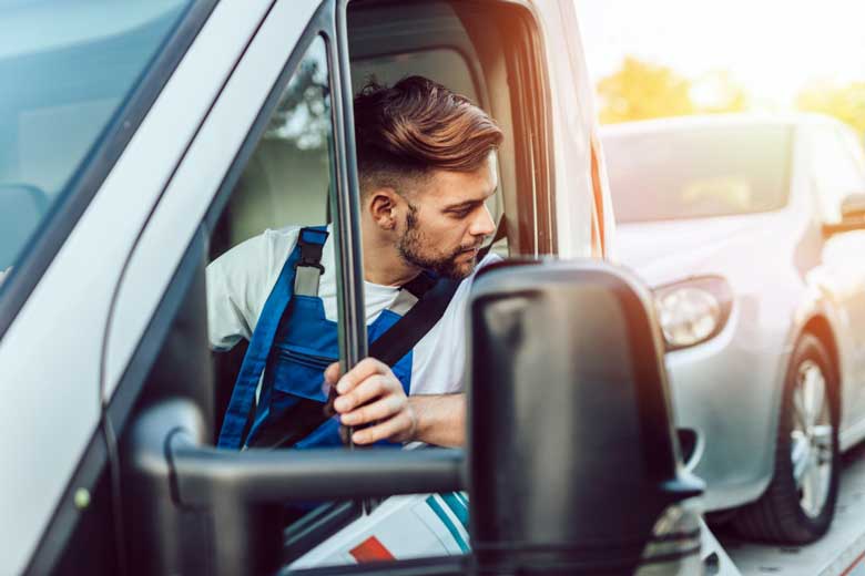 Who Offers the Reliable Car Removal Omapere Service